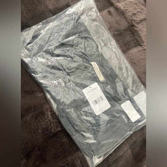 Free People Under the Sun Tee NWT - Picture 2 of 9